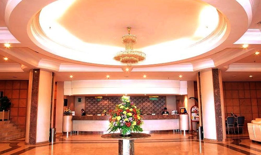 Dynasty Hotel Miri Kültér fotó